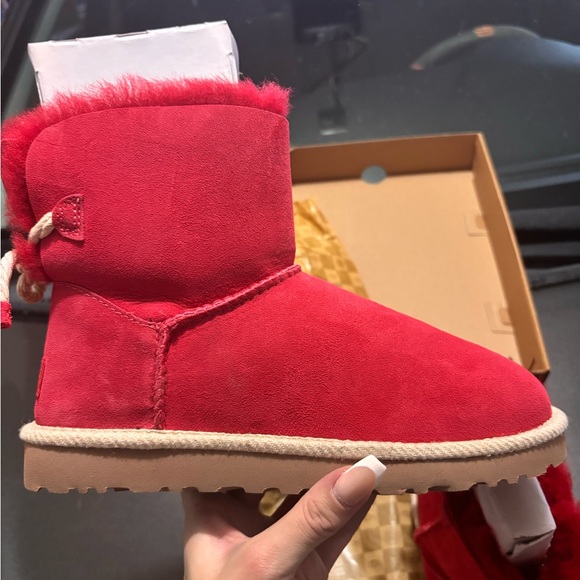 UGG Selene (red) size 7 with box - Picture 10 of 12